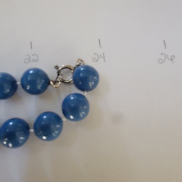 Vintage Blue Beaded Necklace 24 Inch Strand with Round Glass Beads Retro Jewelry - Picture 10 of 10